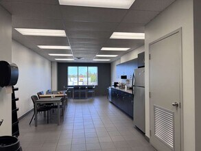 750 Dalton Ave, Kingston, ON for lease Interior Photo- Image 2 of 8