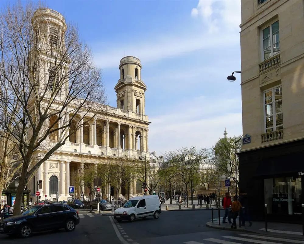 Retail in Paris for lease Building Photo- Image 1 of 6