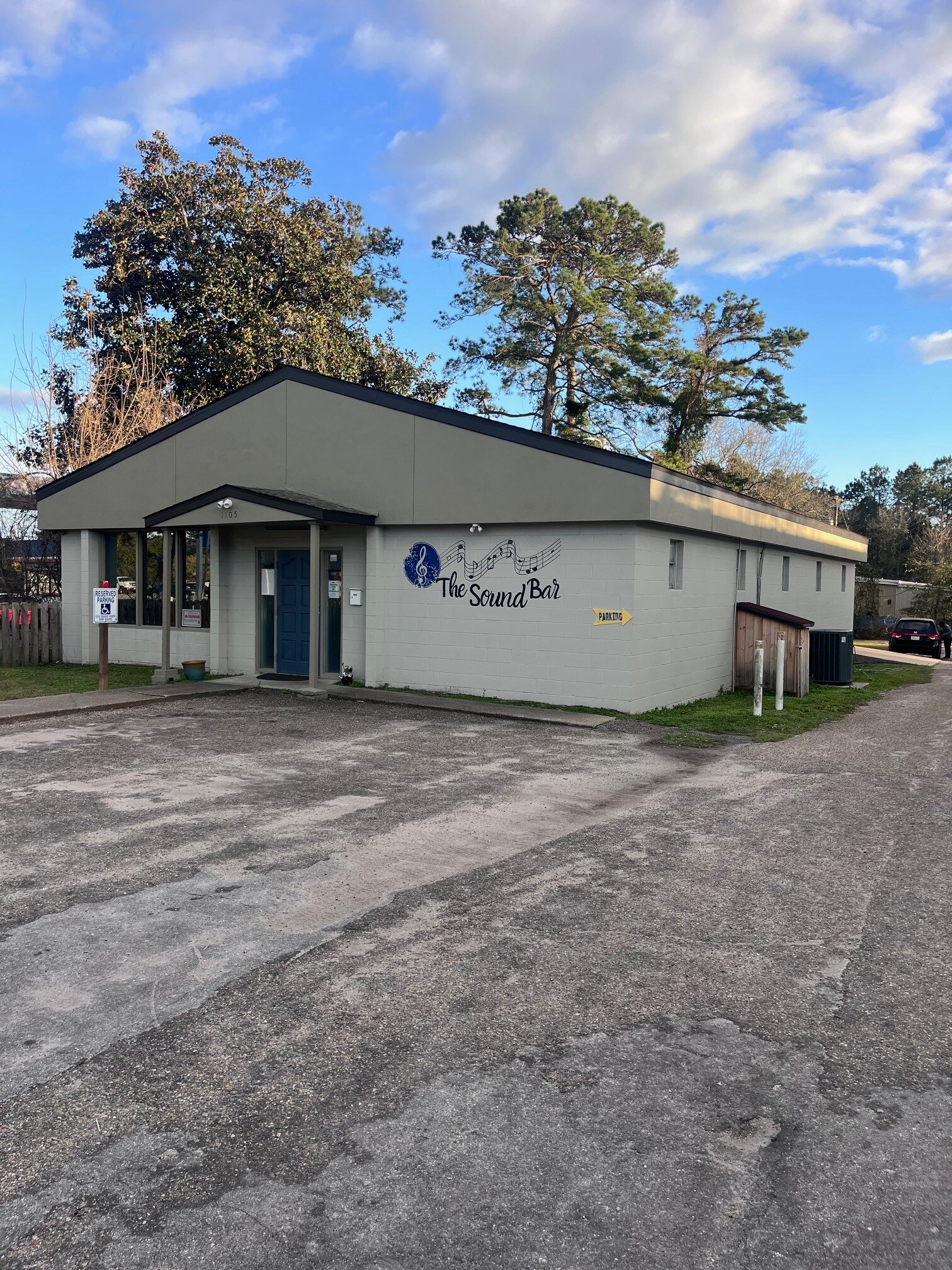 1105 W Tharpe St, Tallahassee, FL for lease Primary Photo- Image 1 of 6