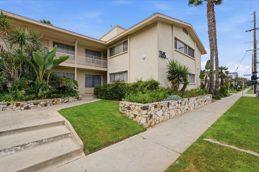 3575 S Sepulveda Blvd, Los Angeles, CA for sale - Building Photo - Image 3 of 22