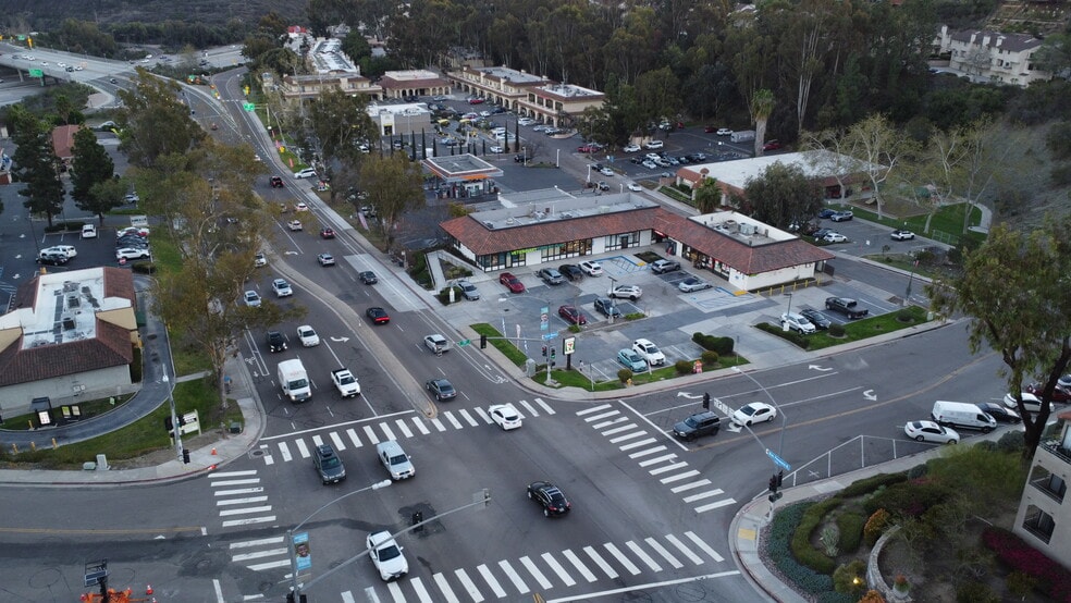 12880-12890 Rancho Penasquitos Blvd, San Diego, CA for lease - Building Photo - Image 2 of 8