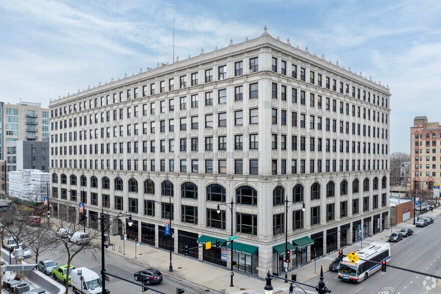 4740-4750 N Sheridan Rd, Chicago, IL à louer - Photo du bâtiment - Image 1 de 11