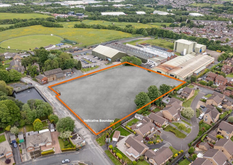 Park House Rd, Bradford à louer - Aérien - Image 2 de 2