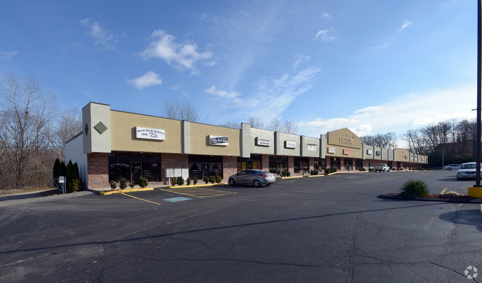 15-21 N Main St, Bellingham, MA for lease - Building Photo - Image 2 of 5