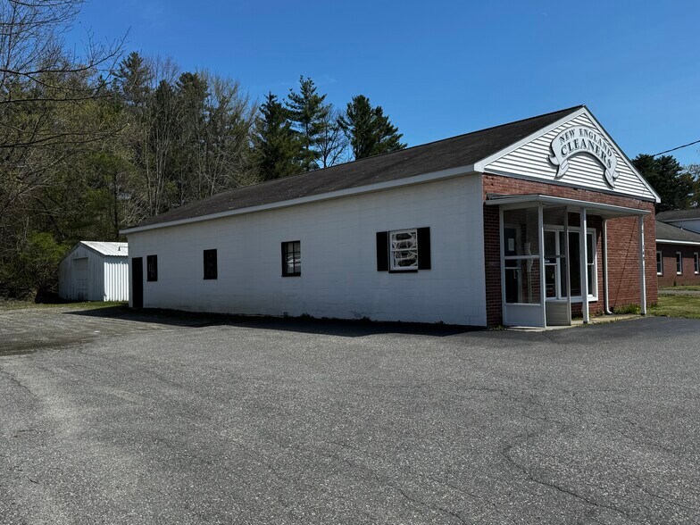 149 Route 44, Millerton, NY à vendre - Photo du bâtiment - Image 2 de 15