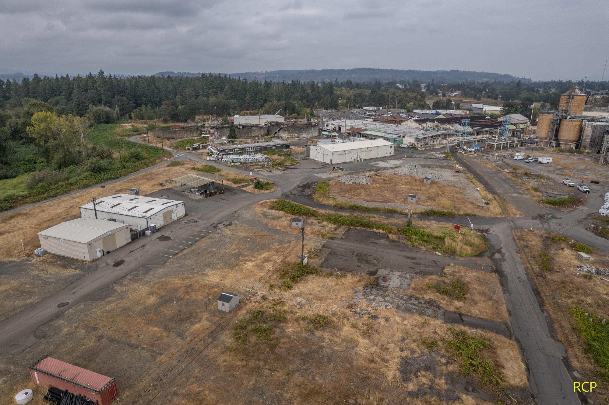 1400 Kaster Rd, Saint Helens, OR à vendre Photo du b timent- Image 1 de 39