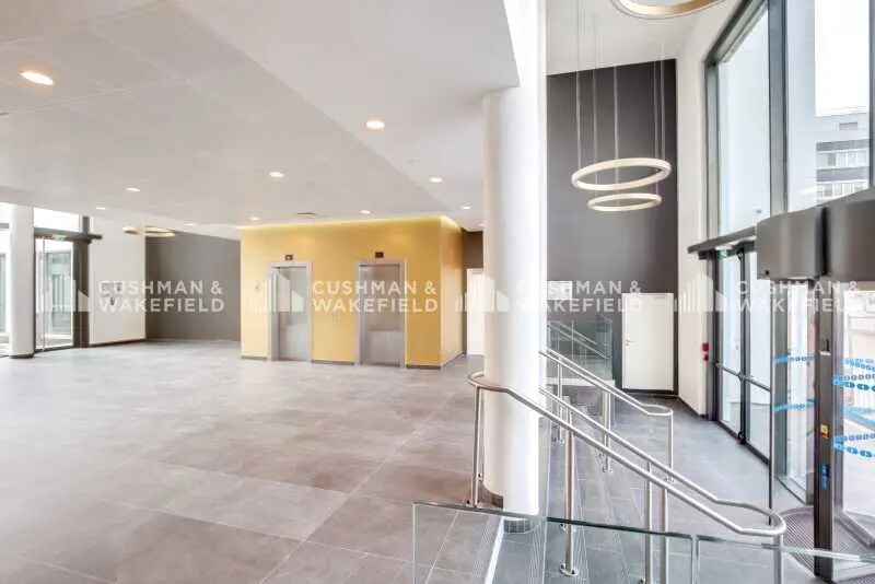 Office in Massy for lease Interior Photo- Image 1 of 9
