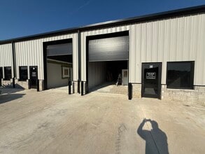 6815 Rendon Bloodworth Rd, Fort Worth, TX à louer Photo intérieure- Image 2 de 6