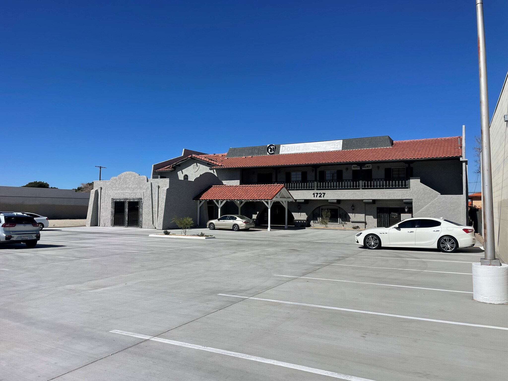 1727 W Avenue K, Lancaster, CA for lease Building Photo- Image 1 of 10