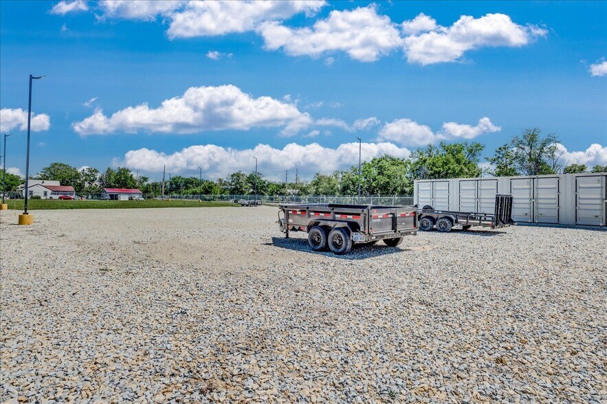 601 2nd ave, Hutchinson, KS à vendre - Photo du bâtiment - Image 2 de 3