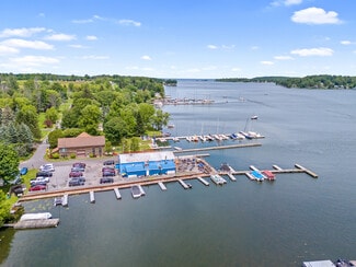 Plus de détails pour 356 King St, Fair Haven, NY - Spécialité à vendre