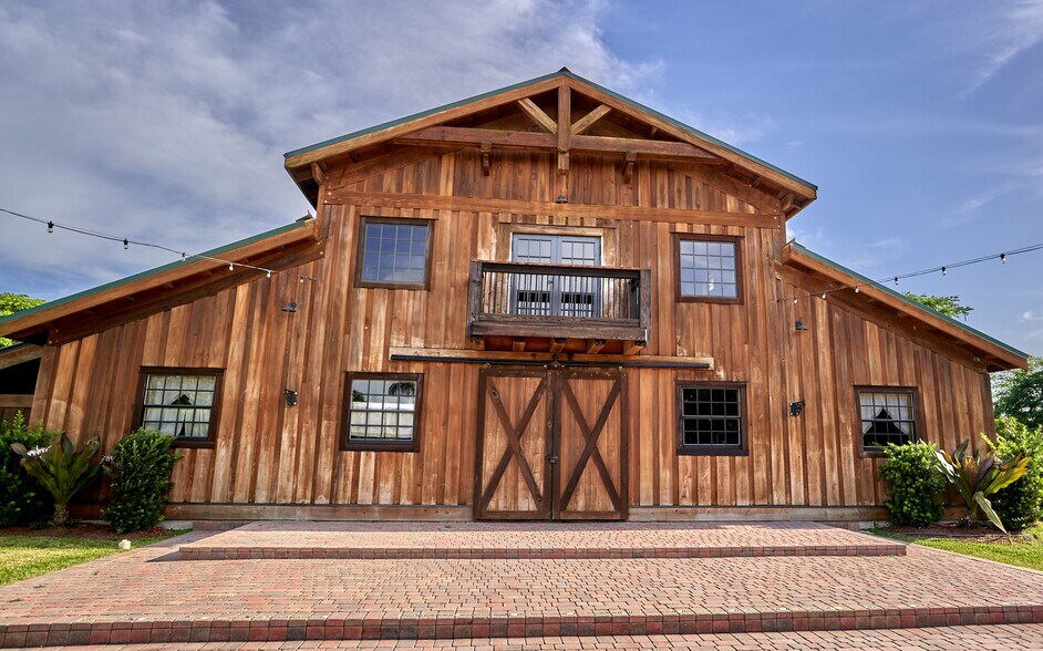 19050 SW 194th Ave, Miami, FL à vendre - Photo du bâtiment - Image 1 de 47