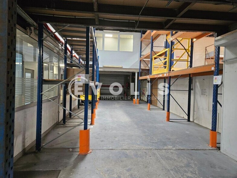 Flex in Morangis for lease - Building Photo - Image 2 of 10
