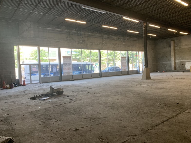 556 River Ave, Bronx, NY à louer - Photo intérieure - Image 2 de 6