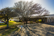 6401 Imperial Dr, Woodway TX - Entrepôt