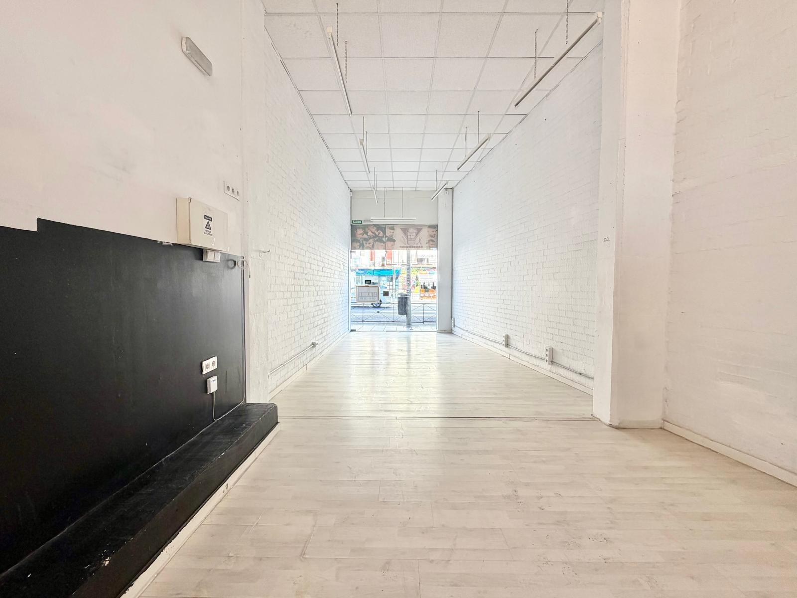 Retail in Madrid, Madrid for lease Interior Photo- Image 1 of 6