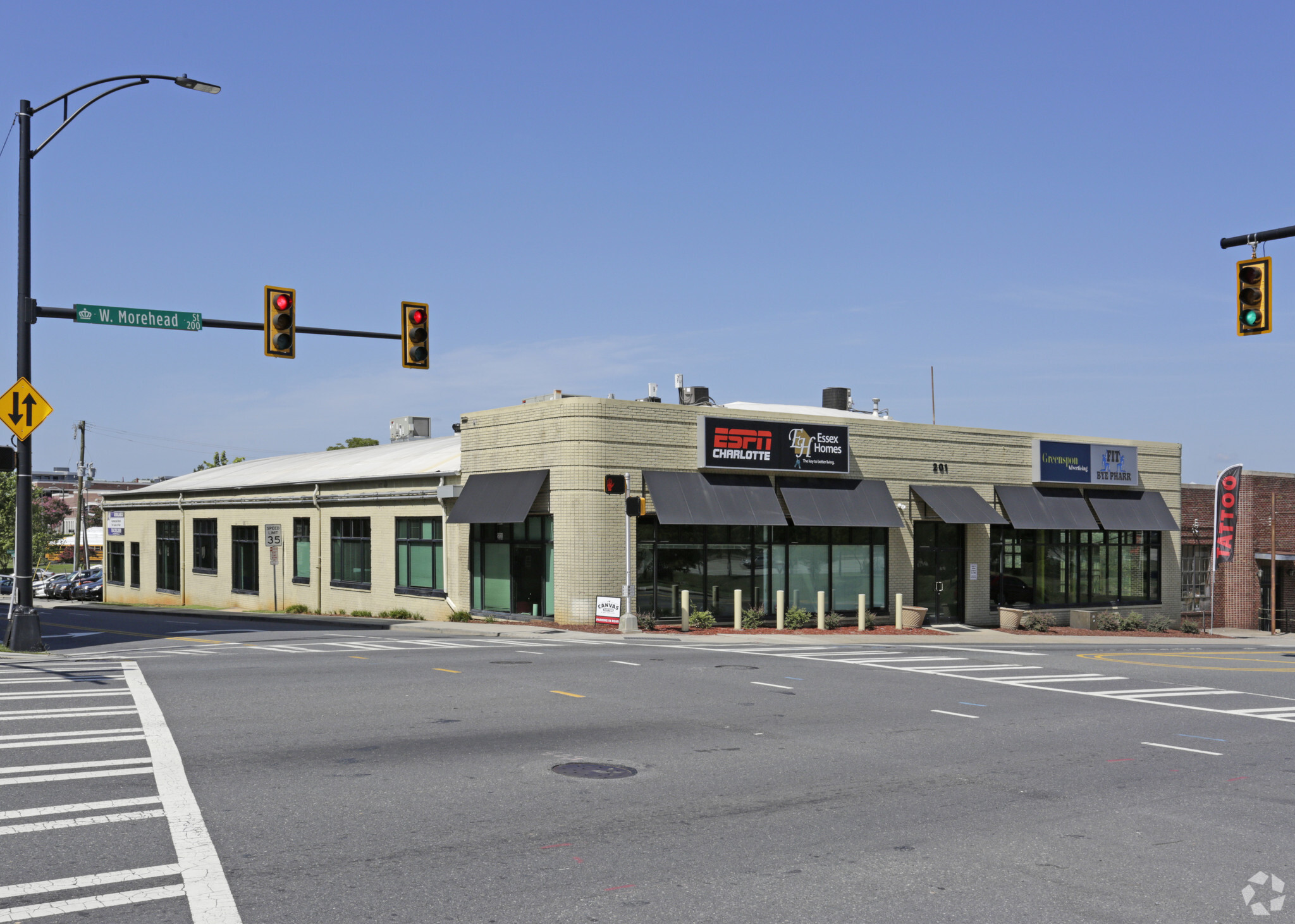 201 W Morehead St, Charlotte, NC for lease Primary Photo- Image 1 of 14