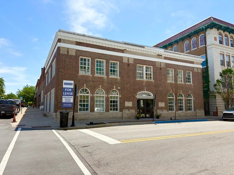 221 N 6th St, Lafayette, IN à louer - Photo du bâtiment - Image 2 de 8