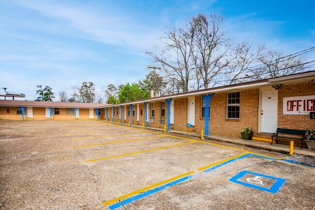 Plus de détails pour 1801 S 5th St, Leesville, LA - Services hôteliers à vendre