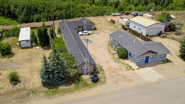 Plus de détails pour 225 Main St, Parshall, CO - Multi-résidentiel à vendre