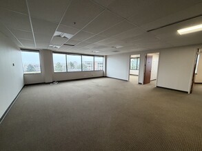6377 S Revere Pky, Centennial, CO for lease Interior Photo- Image 2 of 5