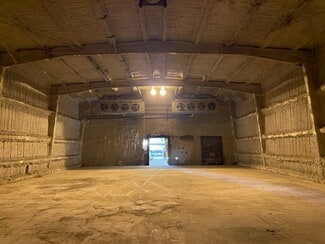 Plus de détails pour 206 Milton Tpke, Milton, NY - Industriel à louer