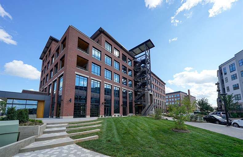 3600 South Blvd, Charlotte, NC à louer Photo du bâtiment- Image 1 de 10