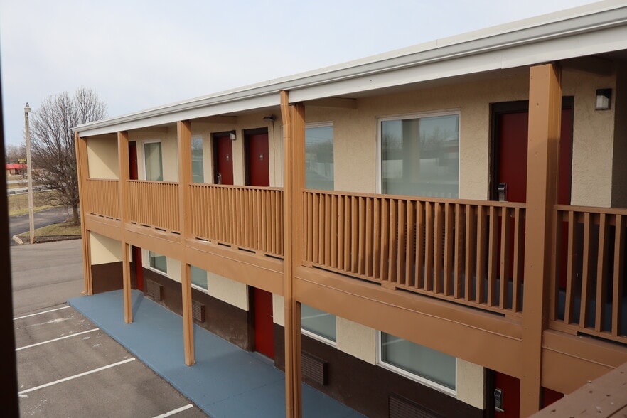 3521 Lake City Hwy, Warsaw, IN for sale - Building Photo - Image 3 of 24