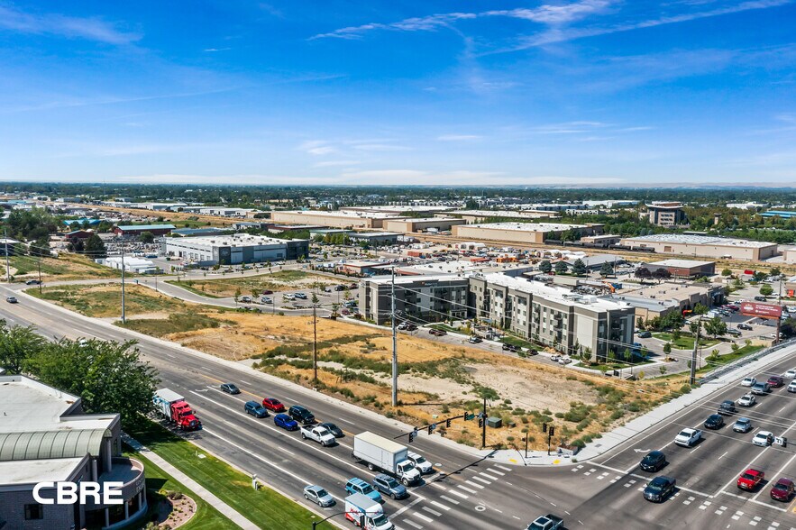 Waterwalk Retail Development Opportunity portefeuille de 2 propriétés à vendre sur LoopNet.ca - Photo du bâtiment - Image 1 de 24