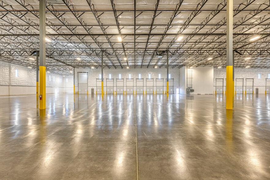 12730 N Dysart Rd, El Mirage, AZ for lease - Interior Photo - Image 3 of 20