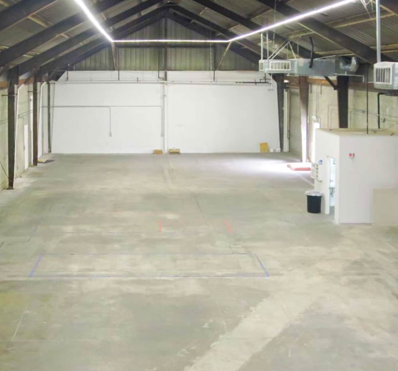 332-340 S Avenue 17, Los Angeles, CA for lease Interior Photo- Image 1 of 4