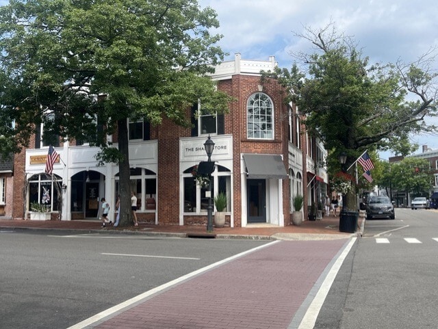 5-7 Elm St, New Canaan, CT for lease - Building Photo - Image 2 of 8