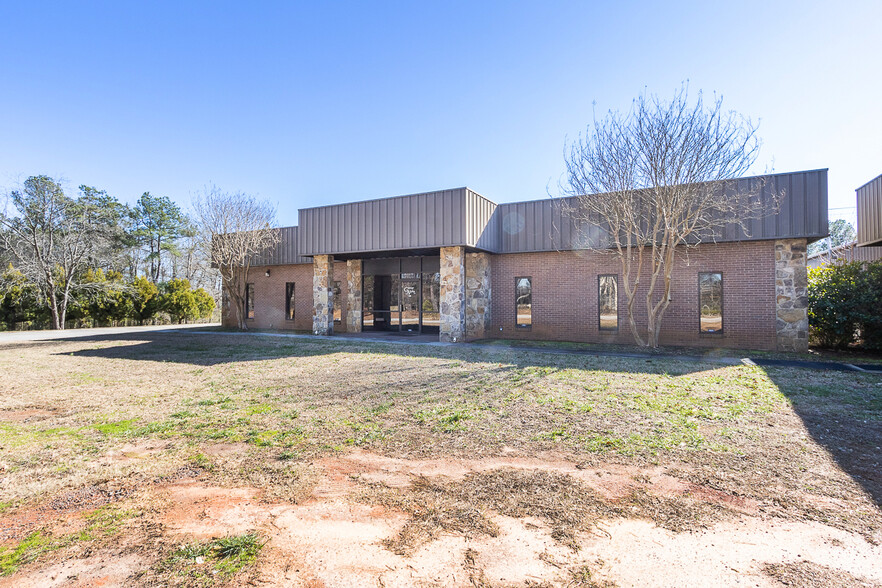 235 Camson Rd, Anderson, SC à vendre - Photo du bâtiment - Image 1 de 27