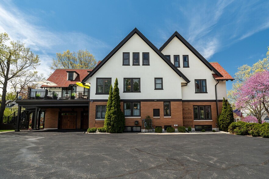 90 S Main St, Hartford, WI à vendre - Photo du bâtiment - Image 3 de 27
