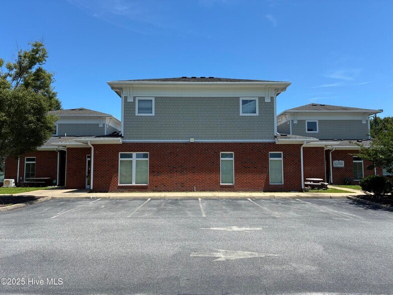 1507 N Road St, Elizabeth City, NC à louer - Photo du bâtiment - Image 2 de 32