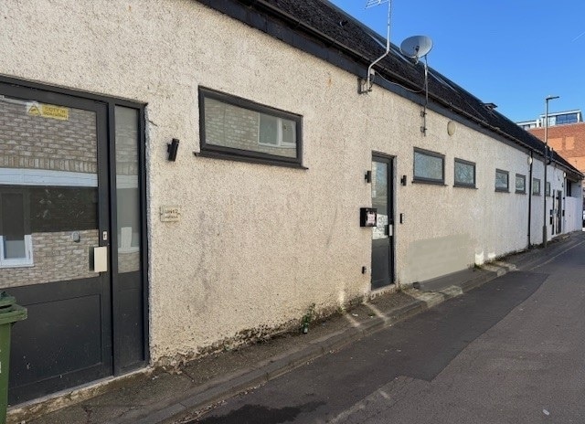 2 Lambert Way, London for lease - Building Photo - Image 2 of 3