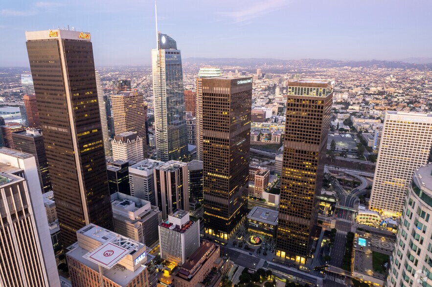515 S Flower St, Los Angeles, CA à louer - Aérien - Image 3 de 18