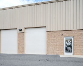 112 Patriot Dr, Middletown, DE for lease Building Photo- Image 2 of 11