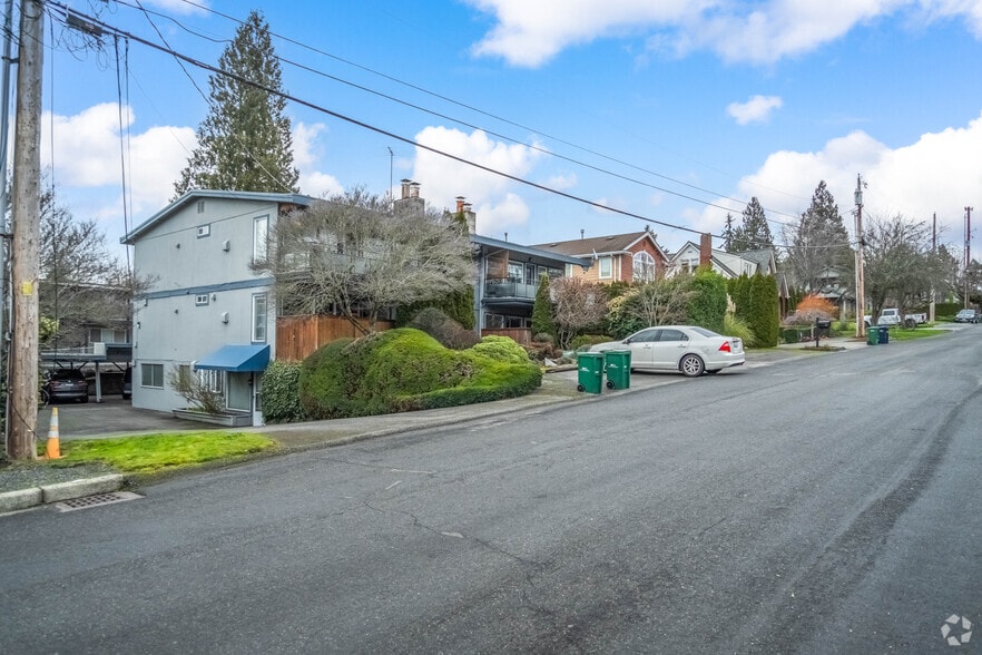 324 6th Ave S, Kirkland, WA for sale - Primary Photo - Image 2 of 21
