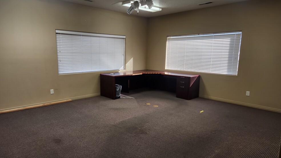 4160 S River Rd, St George, UT à louer - Photo du bâtiment - Image 3 de 8