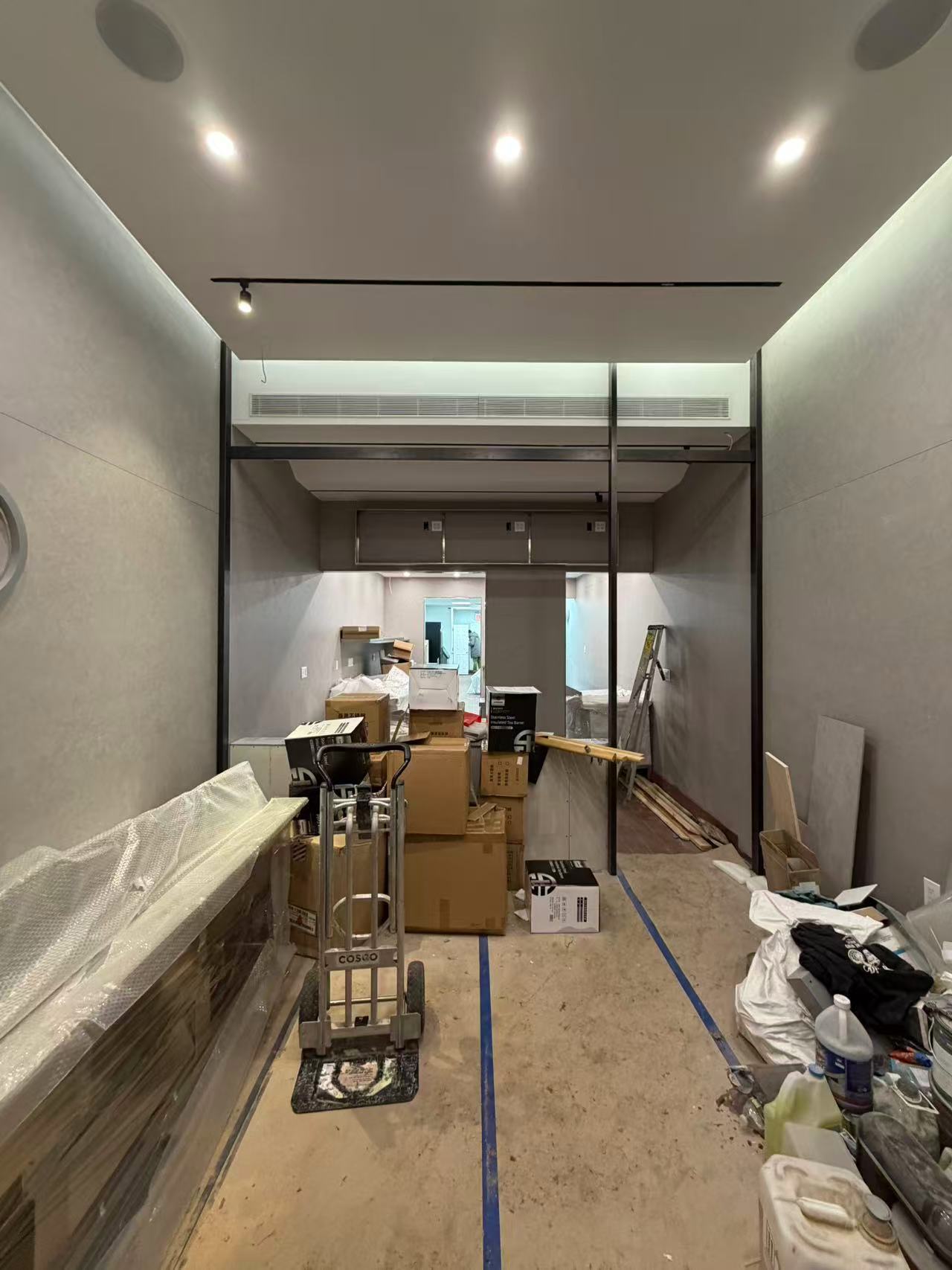 42-04 Bell Blvd, Bayside, NY for lease Interior Photo- Image 1 of 6