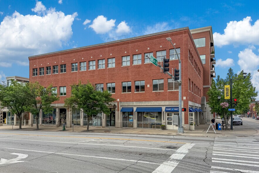 521 E Locust St, Des Moines, IA à louer - Photo du bâtiment - Image 2 de 3