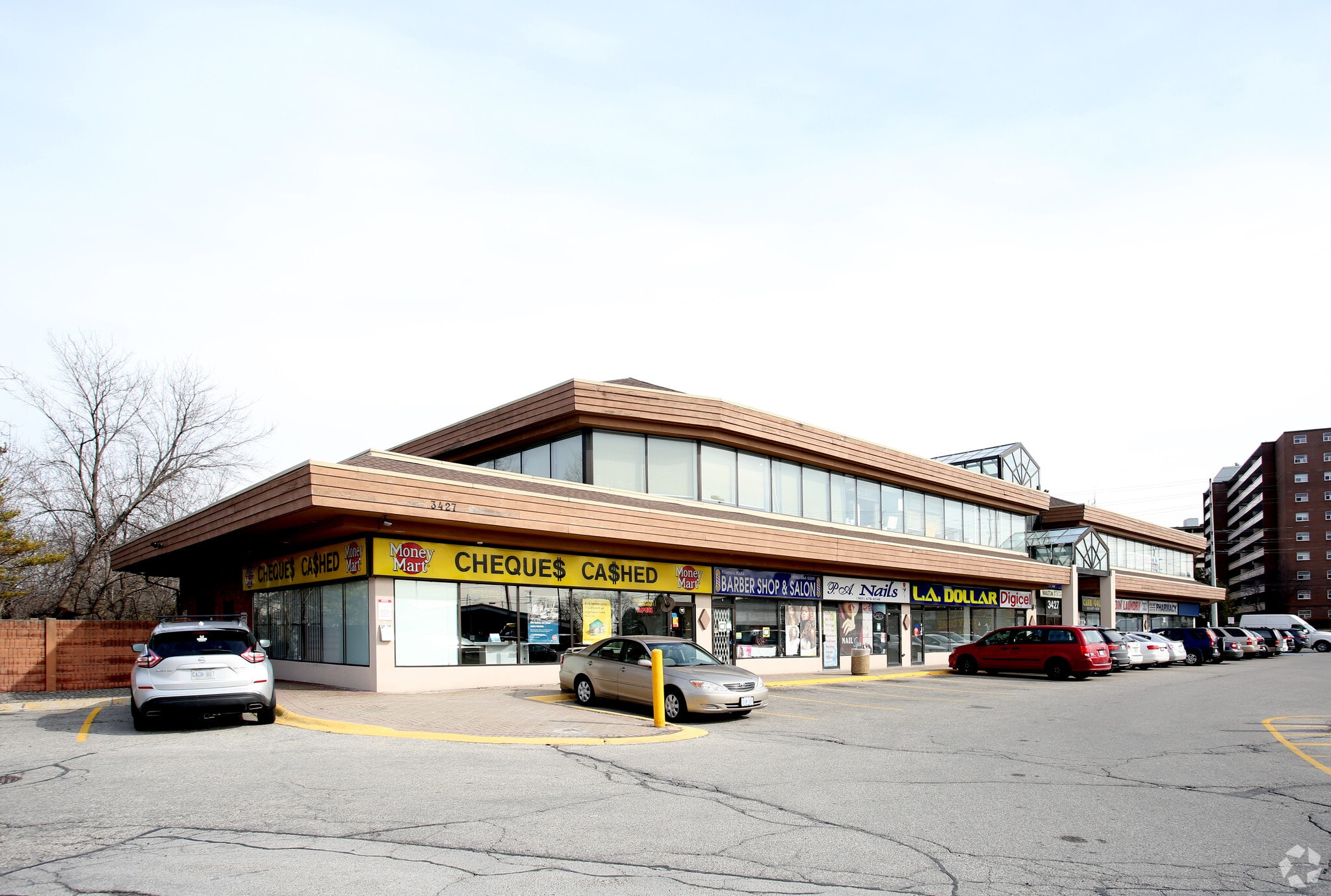 3427 Derry Rd E, Mississauga, ON for lease Primary Photo- Image 1 of 4