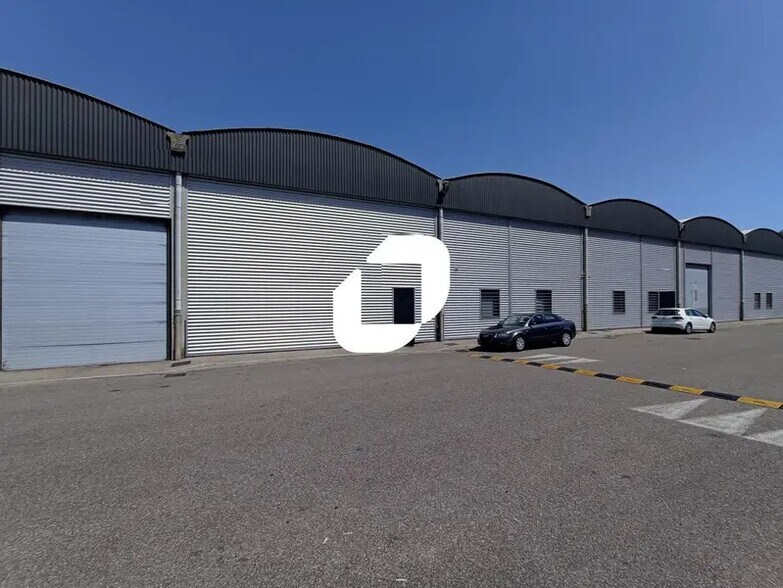 9 Rue Du Dauphiné, Saint-Priest for lease - Building Photo - Image 2 of 14