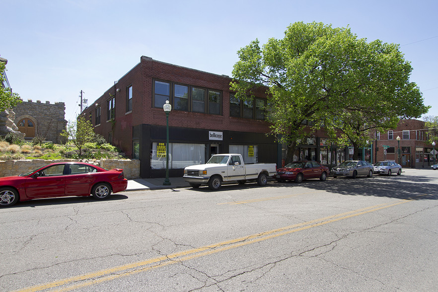 207 Westport Rd, Kansas City, MO for sale - Building Photo - Image 1 of 1