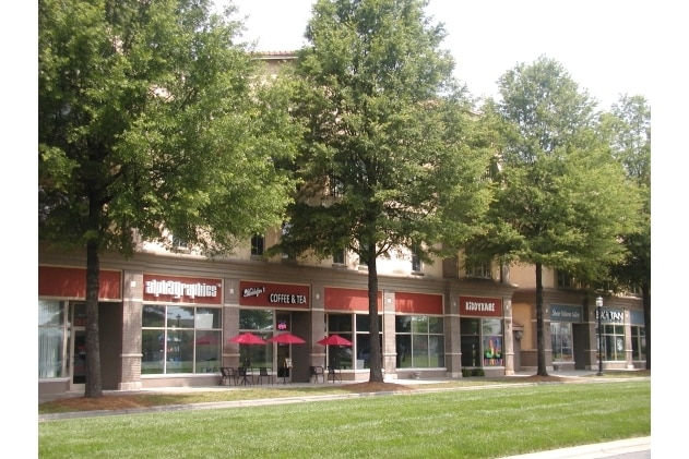 17115 Kenton Dr, Cornelius, NC for lease - Building Photo - Image 3 of 4