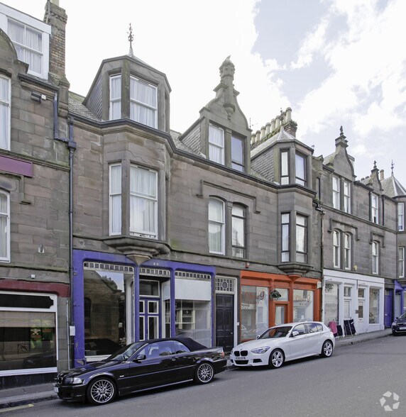 16 George St, Montrose à vendre - Photo principale - Image 1 de 2