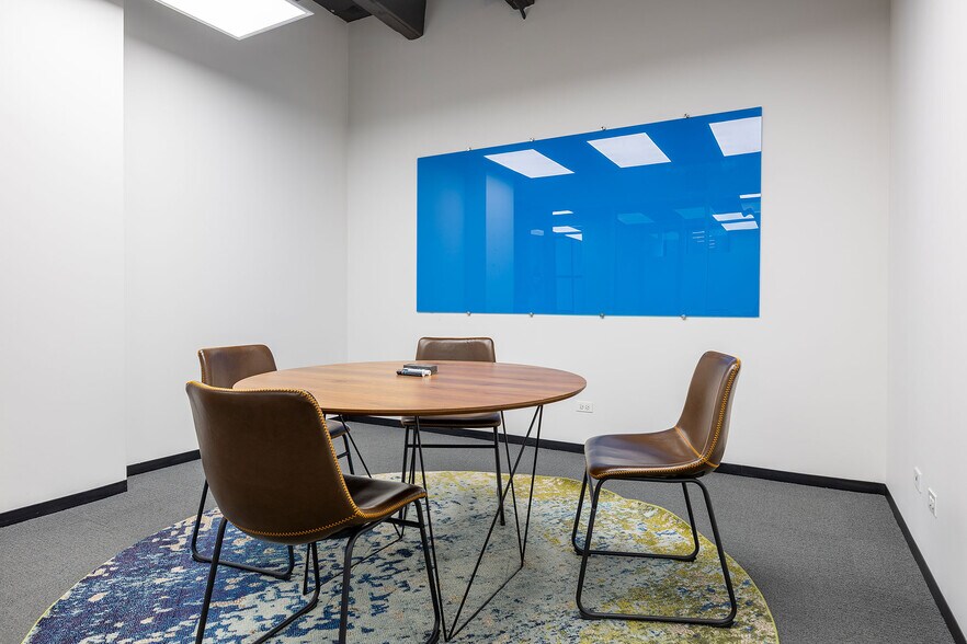 318 W Adams St, Chicago, IL à louer - Photo du bâtiment - Image 3 de 16
