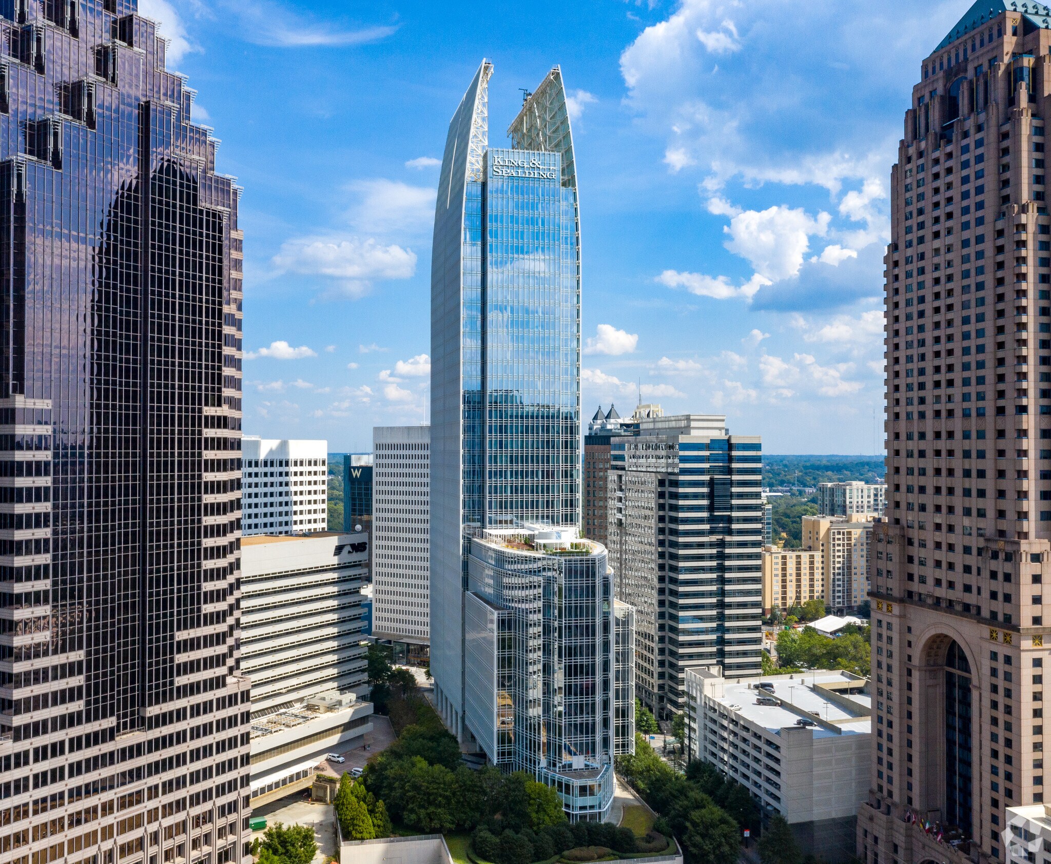 1180 Peachtree St NE, Atlanta, GA à louer Photo du bâtiment- Image 1 de 13