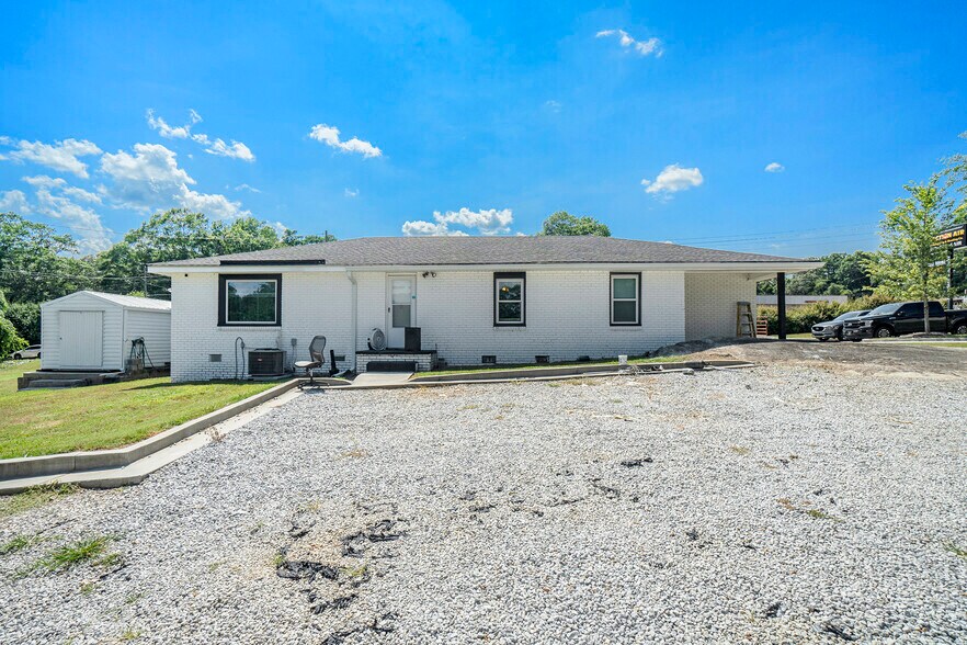 7336 Lee Rd, Lithia Springs, GA à vendre - Photo du bâtiment - Image 3 de 25